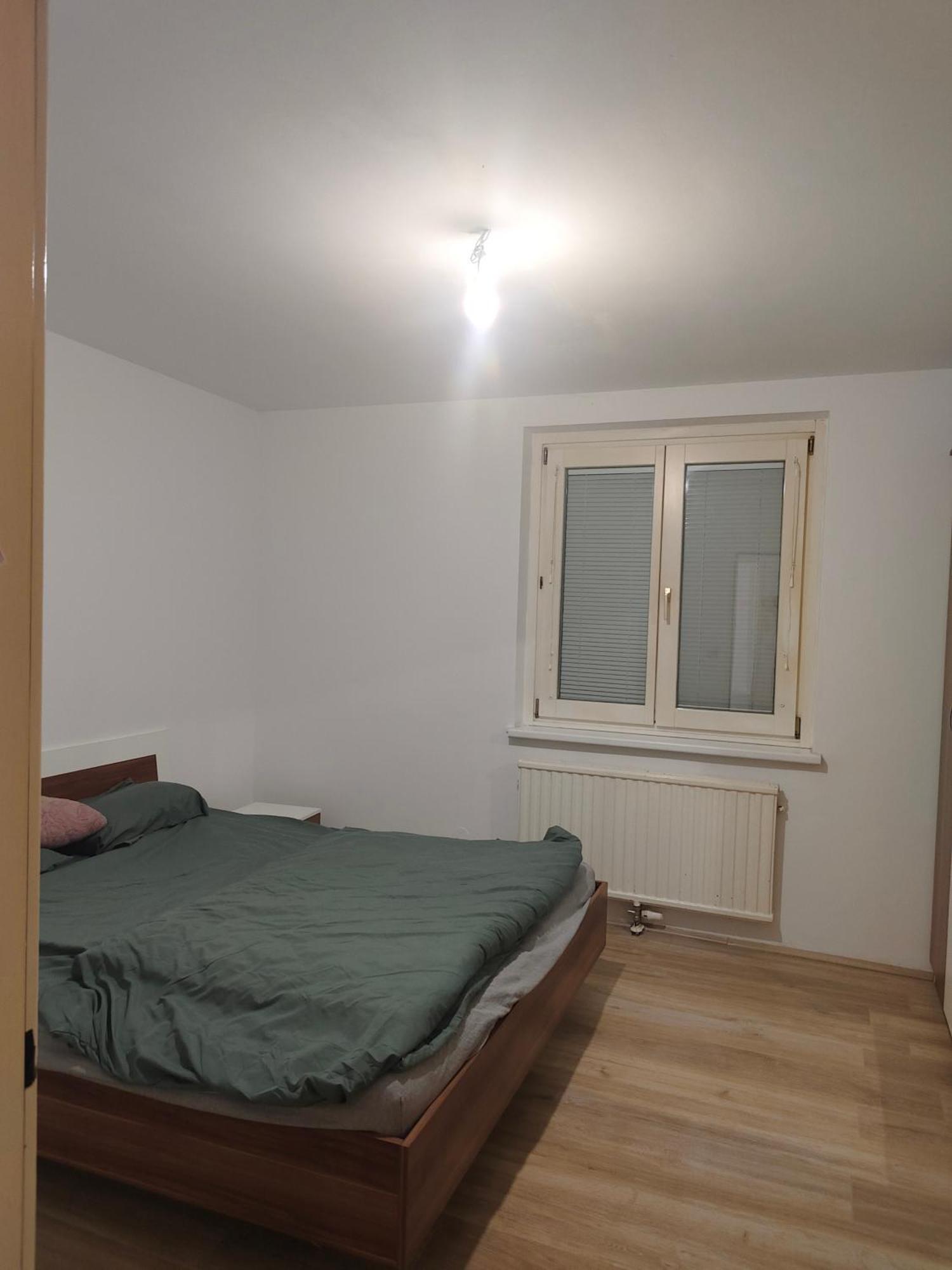 Apartment I Give My 2 Roms *